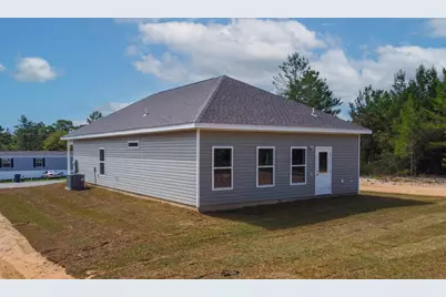 320 Woodlands Boulevard, Defuniak Springs, FL 32433 - Photo 3