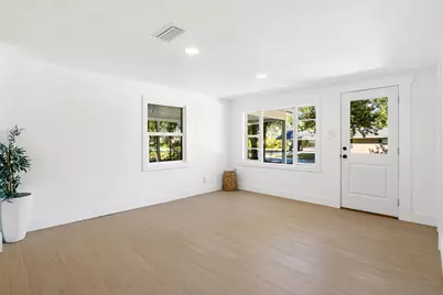 42 Roosevelt Avenue, Defuniak Springs, FL 32435 - Photo 7