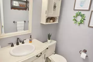 410 Woodland Park Cir, Mary Esther, FL 32569 - Photo 21