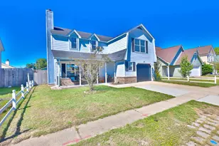 410 Woodland Park Cir, Mary Esther, FL 32569 - Photo 3