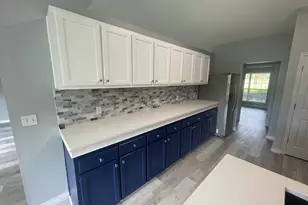 427 Triton St, Crestview, FL 32536 - Photo 3