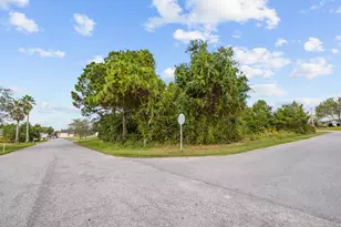 1730 Village Pkwy, Gulf Breeze, FL 32563 - Photo 51