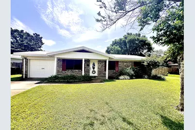 307 NW Sikes Circle NW, Fort Walton Beach, FL 32548 - Photo 1