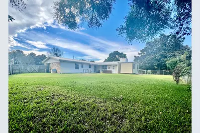 307 NW Sikes Circle NW, Fort Walton Beach, FL 32548 - Photo 3