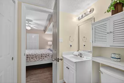 376 Santa Rosa Boulevard #206, Fort Walton Beach, FL 32548 - Photo 5
