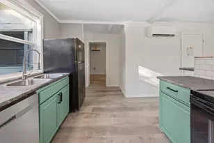 198 E 1st Ave E, Crestview, FL 32536 - Photo 13