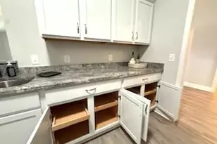 8544 Laredo St, Navarre, FL 32566 - Photo 9