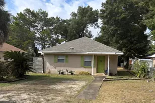106 NW Alabama Ave, Fort Walton Beach, FL 32548 - Photo 1