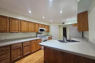 213 Hillside Dr, Niceville, FL 32578 - Photo 9