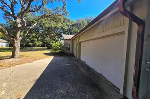 7053 Gandy Dr Dr, Navarre, FL 32566 - Photo 3