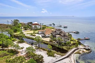 753 Boulevard of the Champions, Shalimar, FL 32579 - Photo 115