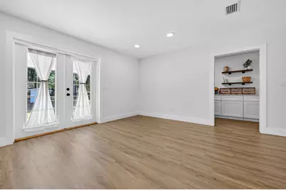 4734 Haybarn Road, Holt, FL 32564 - Photo 9