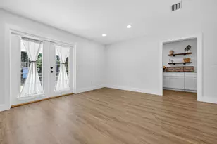 4734 Haybarn Rd, Holt, FL 32564 - Photo 9