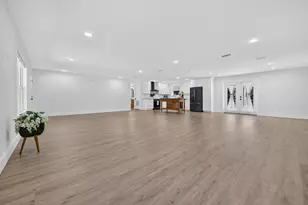 4734 Haybarn Rd, Holt, FL 32564 - Photo 7