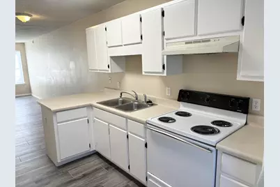 6903 Sea Turtle Circle #B, Navarre, FL 32566 - Photo 5