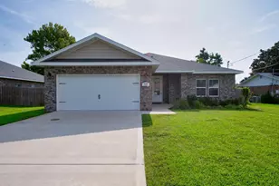 311 Woodland Ave, Mary Esther, FL 32569 - Photo 1