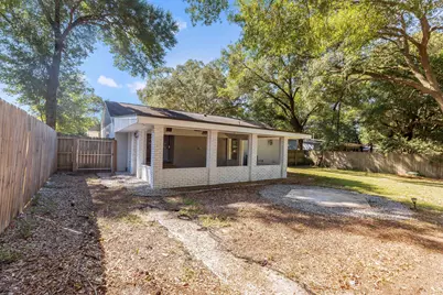 348 Chicago Avenue, Valparaiso, FL 32580 - Photo 7