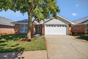 4627 Windstarr Dr, Destin, FL 32541 - Photo 1