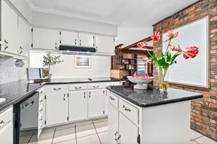 315 Florida St, Niceville, FL 32578 - Photo 21