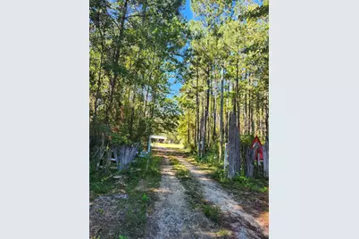 402 Smokehouse Lake Road, Ponce de Leon, FL 32455 - Photo 7