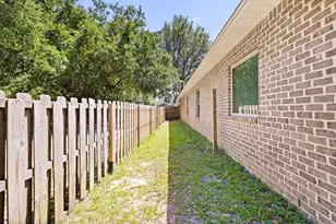 8393 New Orleans Ct, Navarre, FL 32566 - Photo 45