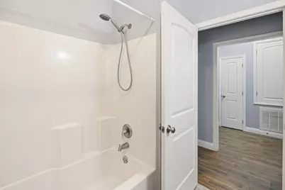 8393 New Orleans Court, Navarre, FL 32566 - Photo 9