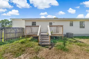 1600 Lahaina Ct, Gulf Breeze, FL 32563 - Photo 37