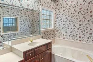 629 Carr Dr, Niceville, FL 32578 - Photo 27