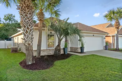 2071 Fountainview Drive, Navarre, FL 32566 - Photo 3