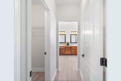 2071 Fountainview Drive, Navarre, FL 32566 - Photo 21