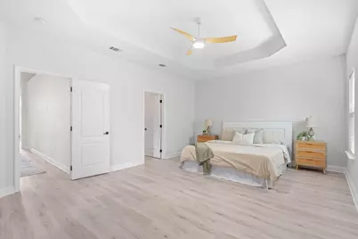 2071 Fountainview Drive, Navarre, FL 32566 - Photo 19