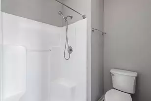 2621 Barefoot Creek Cir, Navarre, FL 32566 - Photo 31