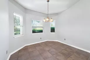 2621 Barefoot Creek Cir, Navarre, FL 32566 - Photo 15