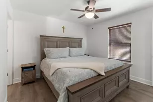 8240 Sevilla St, Navarre, FL 32566 - Photo 17