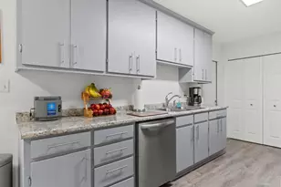 8240 Sevilla St, Navarre, FL 32566 - Photo 13