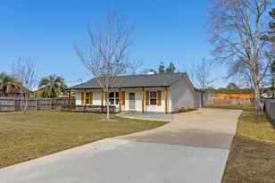 8240 Sevilla St, Navarre, FL 32566 - Photo 3