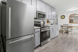 8240 Sevilla St, Navarre, FL 32566 - Photo 15