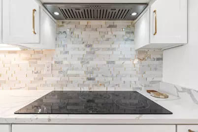 7028 Thomas Drive, Panama City Beach, FL 32408 - Photo 9