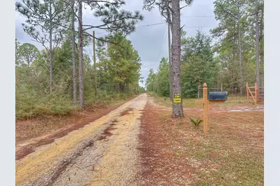 721 Coventry Road, Defuniak Springs, FL 32433 - Photo 3