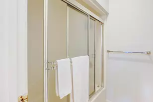 310 Westlake Ct, Niceville, FL 32578 - Photo 19