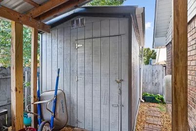 1739 Ivalea Circle, Navarre, FL 32566 - Photo 45