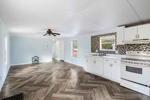 66 E Orange Blossom Ave E, Defuniak Springs, FL 32433 - Photo 7