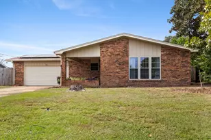 15 W Casa Loma Dr W, Mary Esther, FL 32569 - Photo 1