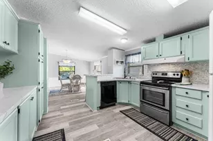 688 Malaga Pl, Panama City Beach, FL 32413 - Photo 11