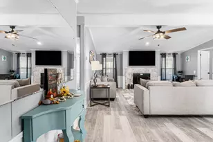 688 Malaga Pl, Panama City Beach, FL 32413 - Photo 3