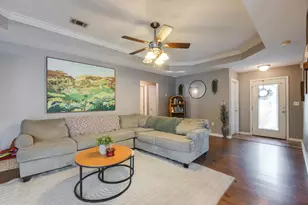 203 8th Ave, Crestview, FL 32536 - Photo 3