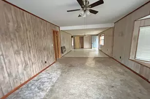 62 Bayview Dr, Laurel Hill, FL 32567 - Photo 5