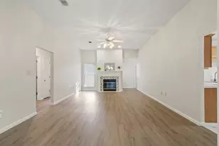 949 Claeven Cir, Fort Walton Beach, FL 32547 - Photo 5