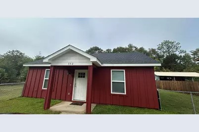 552 Kings Lake Boulevard, Defuniak Springs, FL 32433 - Photo 1