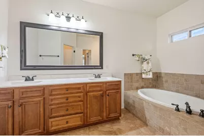 2159 Bayshore Drive, Niceville, FL 32578 - Photo 25